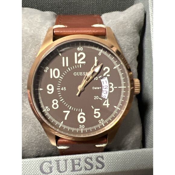 Guess Dakota U1102G3 Men's Rose Gold Stainless Steel Dial Quartz Analog Watch - Picture 2 of 6